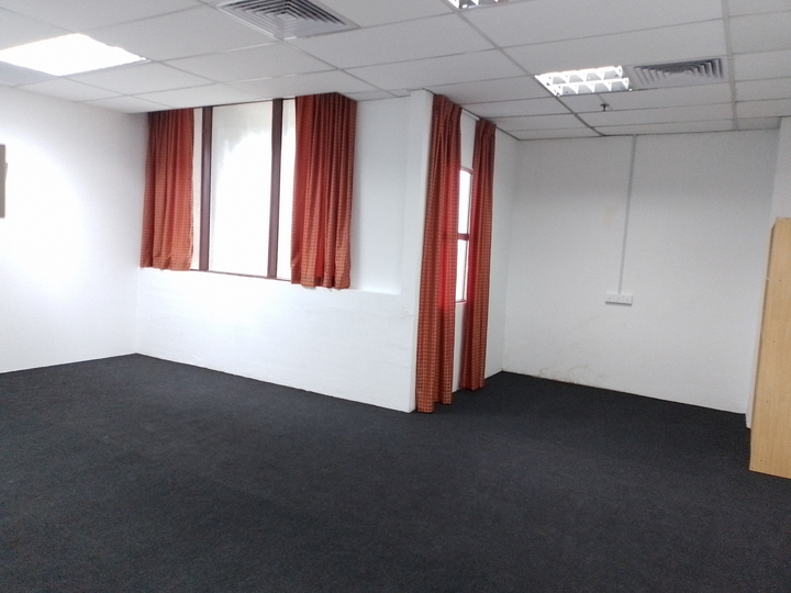 Unit 6-10-18C, 10th Floor